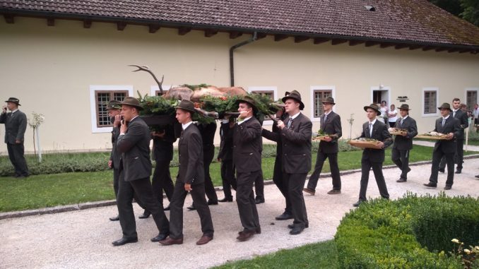 polovnicke_tradicie
